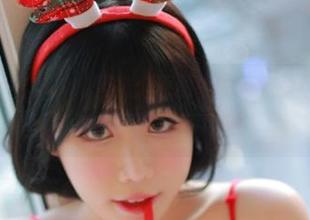 Addielyn(에디린)网袜：原图中的她竟是这样，精选的瞬间让人停不下来。