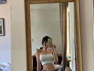 微密圈 – Cool文茜写真，油亮之下有几分惊艳和几分朦胧？