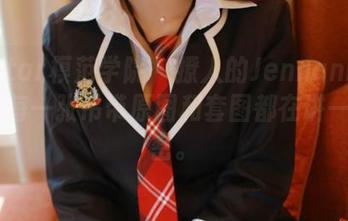 MFStar模范学院 – 撩人的Jennanni_Jen:每一张吊带原图和套图都在讲一个秘密。