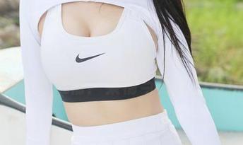 MyGirl美媛馆 – 在线享受李李七七喜喜的蕾丝风情:柔情与力量的碰撞
