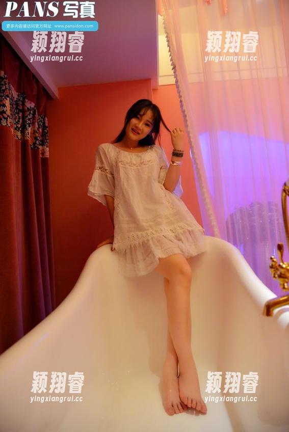 PANS-夏天 PANS - “春夏秋冬”但夏天秘书图集更让人难忘——下载一下,你知道的,夏天就是宣扬渴望的季节。