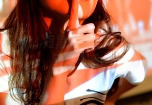 PANS写真 – 短裙与韩美轩:图片中的冲动与诱惑