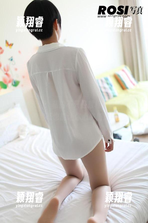 ROSI写真 ROSI泳池:私拍不只是放松,原图里的神秘感也能让你心跳加速!