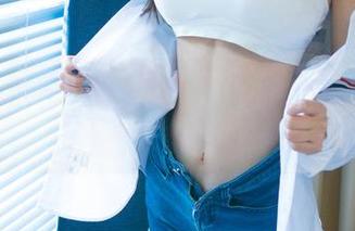 UGirls尤果网 – 乔依琳作品展示:这一腿的美,让我决定暂时不吃脂肪了!