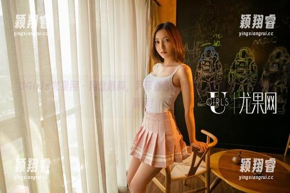 UGirls尤果网 - 网盘爆料，尹菲办公室作品，毫无保留的真实展示！