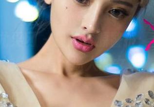UGirls尤果网 – 最新资源警报:金子熙,她绝对是个迷人的女孩!