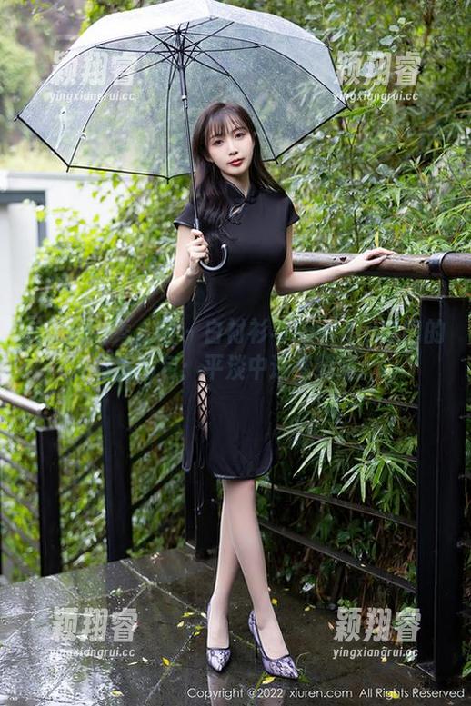 Xiuren秀人网 - 白衬衫与lavinia肉肉的私房图包：平淡中透着绮丽。
