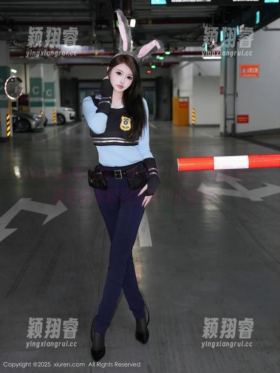 Xiuren秀人网 - 小夕Kitty的制服库，精选让你瞬间变身的小秘密！