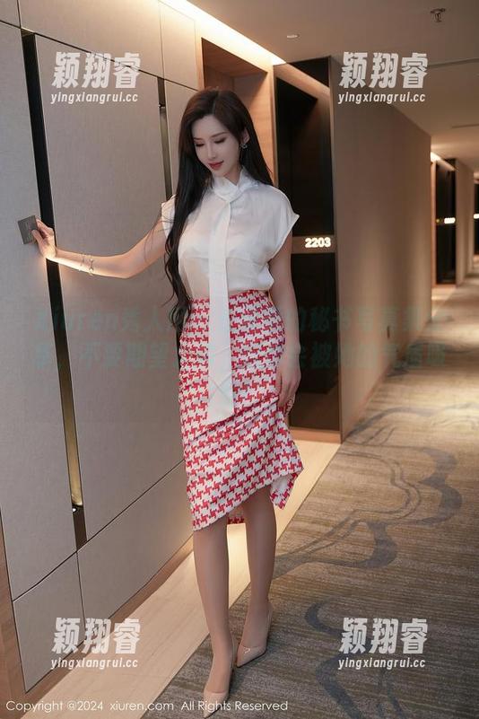 Xiuren秀人网 - 王曼柔的秘书写真集分享，不要期望太高，但你会被她的气质吸引！
