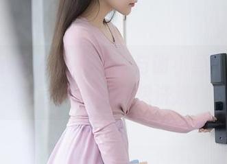 Xiuren秀人网 – 浴缸与谢小蒽：写真原图让你一秒钟想洗澡！