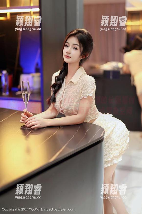 YouMi尤蜜荟-Cris_卓娅祺 YouMi尤蜜荟 - Cris_卓娅祺的长腿福利作品:不仅看得见,还有那么点想象空间