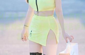 YouMi尤蜜荟 – 张思允Nice居家写真集——感觉她的每一张图都是在告诉我：我的生活也太乱了！