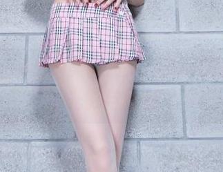 beautyleg – 美图资源:PinQ眼镜下的光影与秘密
