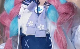 全套甜心:roroki骷髅姬的图像魔法,光影下的俏皮骨头!