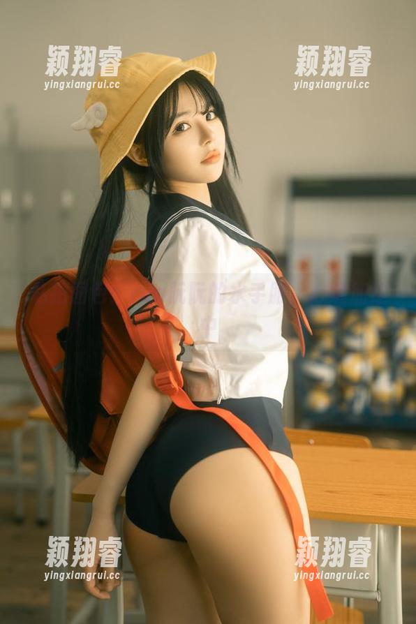 rua阮阮 私拍图包:rua阮阮的水手服,心跳加速中