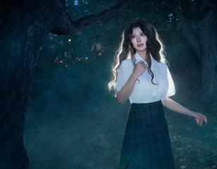 最新图册里的Wendy奶牛:那种让你想立刻走进她的世界的慵懒气息!