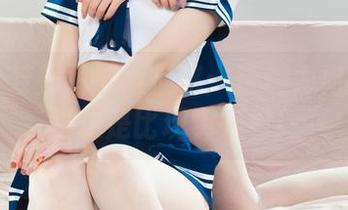 丽柜 – 芳郊丽影大揭秘:蕊蕊为何在照片里总是比现实好看!
