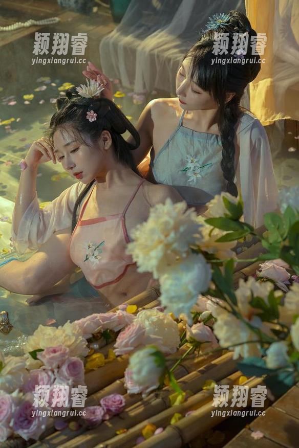 云溪溪 看!云溪溪这组修女全套写真,根本不需要圣光!