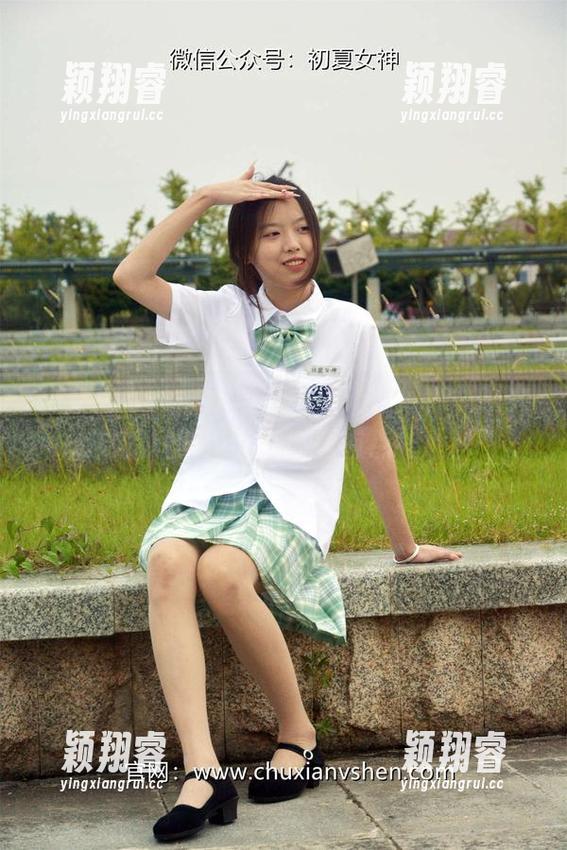 初夏女神-依依 初夏女神 - 最新写真集曝光,依依邻家女孩的风中少女气质竟有点扎心!