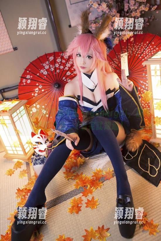 千寻大人 千寻大人写真集中的Ereshkigal,原图里藏的是...(看完就知道)