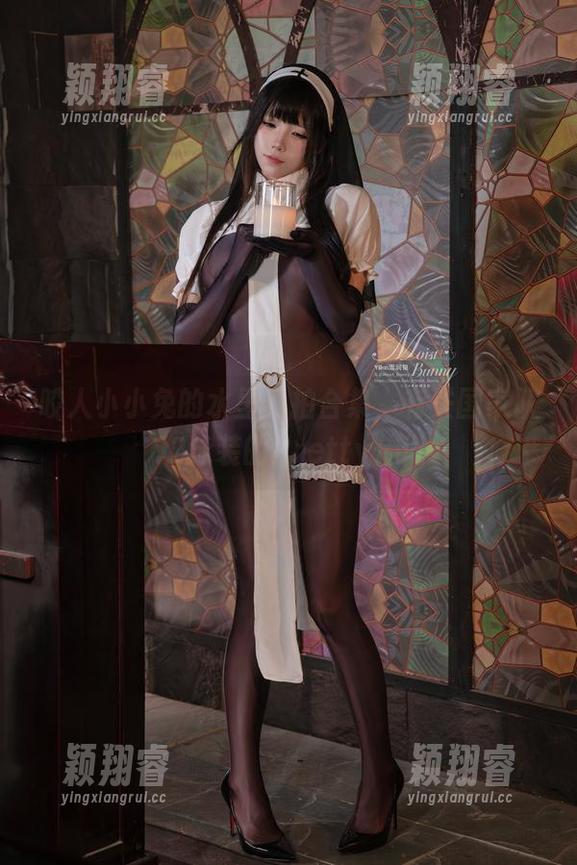 咬人小小兔 咬人小小兔的水里私拍合集,有关国家队02泳装的Pretty传说