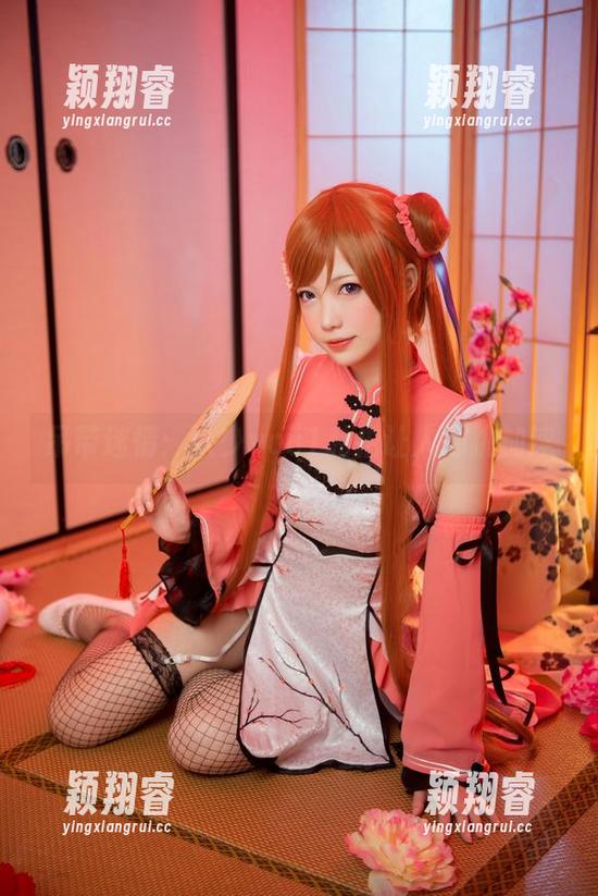 妖少you1 吊带迷情:妖少you1私拍让人心跳加速