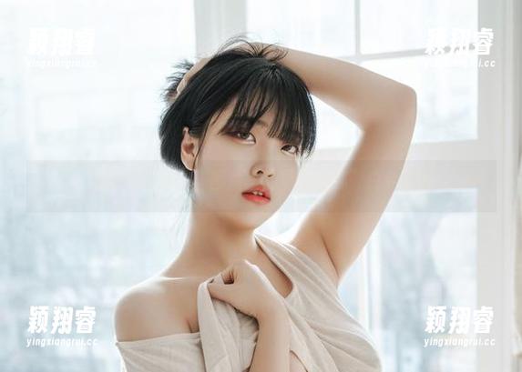 宋哈娜 在线逃离现实,图片里的“宋哈娜”白色幻想