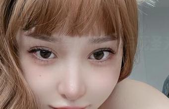 微密圈 – 看！宋昱欣的蕾丝与无圣光：图片真是太养眼了！