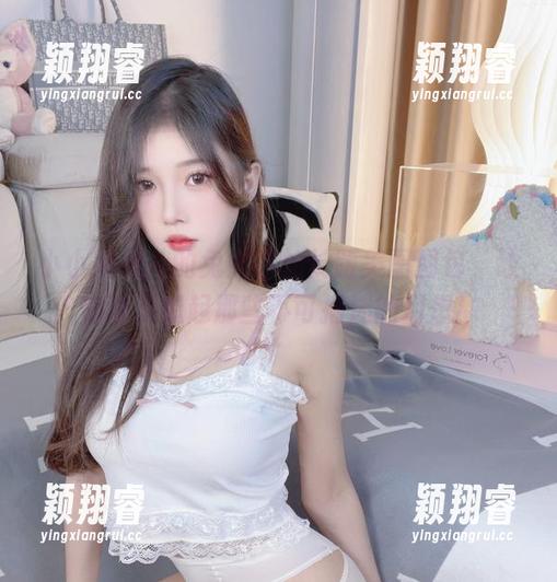 小小奶瓶儿 小小奶瓶儿的兔女郎加长版美图图包,让你瞬间想起那些不可描述的幻想!
