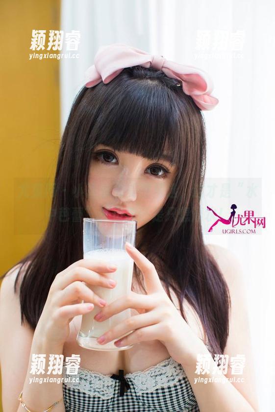 尤果网 - 小喜泳衣美图精选，这才是“水中芭蕾”，但我还是只想潜水！