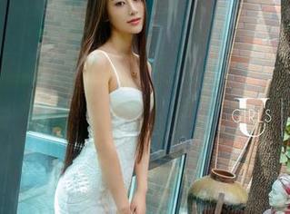 尤果网 – 办公室里的赵颖儿：你想要的免费美图就在这里！