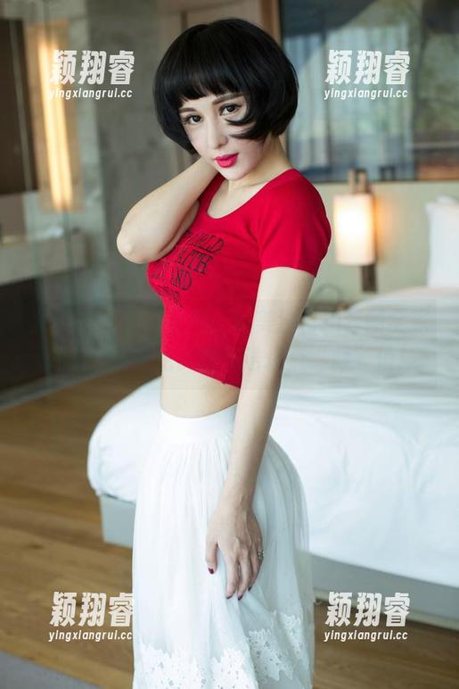 尤果网-颜美汐 尤果网 - 有颜有料,颜美汐自拍套图全家福——快来免费围观送你点“颜”值!