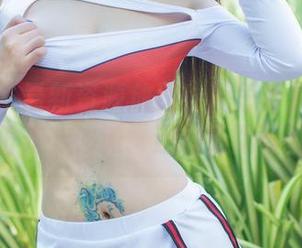 尤蜜荟 – 最新资源放送！周思乔夏天写真，阳光、沙滩、还有无限可能！