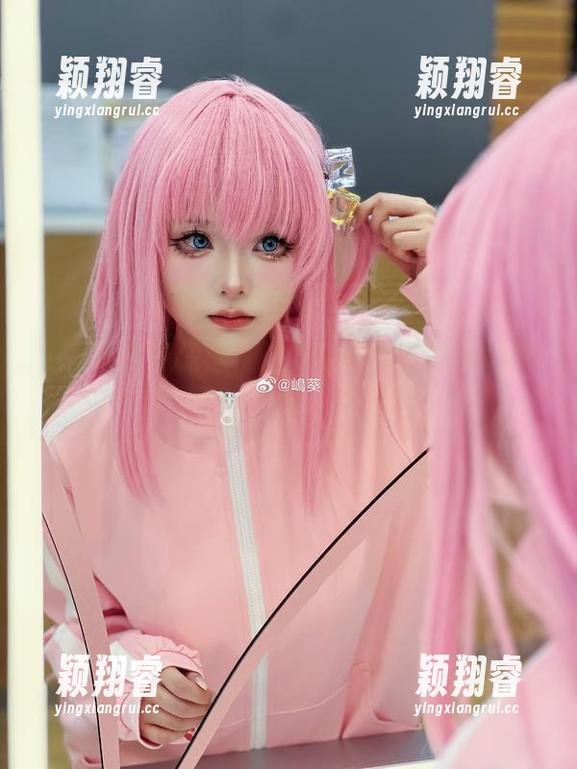 嶋葵 在嶋葵的私房里,遇见蓝色兔子的奇妙瞬间