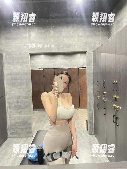 微密圈 - 高清左公子666婚纱写真：这些事业线，真的是脱了衣服也太显眼了吧！