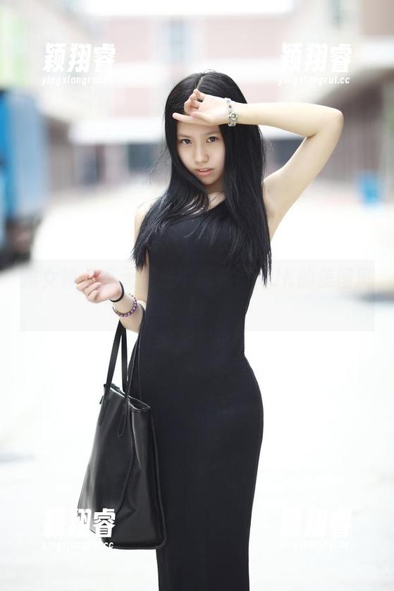推女神-易阳 推女神 - 在无圣光中探秘易阳JK的美图风格
