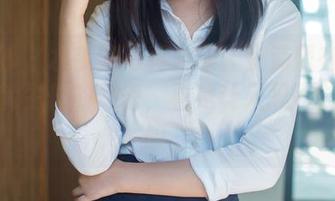 推女郎 – 水手服写真合集：安沛蕾在海风中逆龄生长的秘密，真是让人忍不住想赞叹。