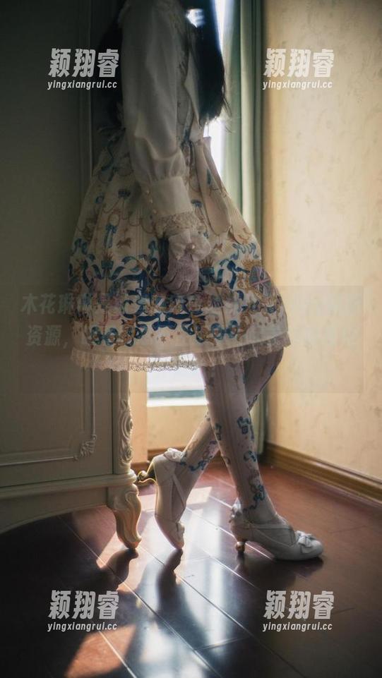 木花琳琳是勇者 木花琳琳是勇者的肉色丝袜换装play最新资源,眼看就忍不住想要一起参与的感觉,哈哈!