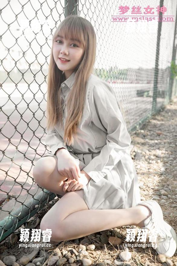 梦丝女神-乔儿 梦丝女神 - 当乔儿穿上圣诞树的那一刻:原图与写真的强烈对比