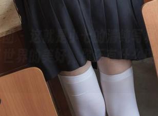 森萝财团 – 这就是小七的清纯写真!高清展示了世界的美好,你还有什么理由不点开?