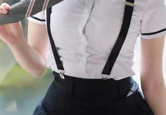模范学院 – 原图里的顾乔楠比基尼感让人心动,套图的每一张都隐约透露着故事。