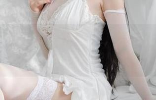 樱落Selena的高清资源，爱宕花嫁让我欲罢不能