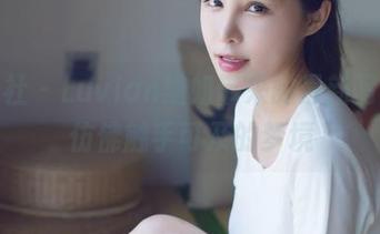 爱蜜社 – Luvian姐姐带来的最新写真,仿佛触手可及的梦境