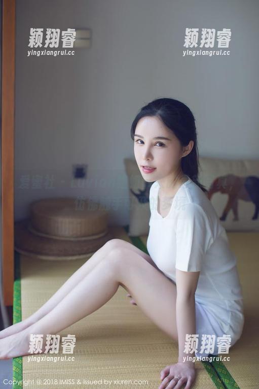 爱蜜社 - Luvian姐姐带来的最新写真，仿佛触手可及的梦境
