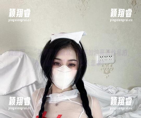 猪饲料 微密圈 - “猪饲料的新欢:秘书的油亮黑丝私拍,有点意思哦”套图惹人想象!