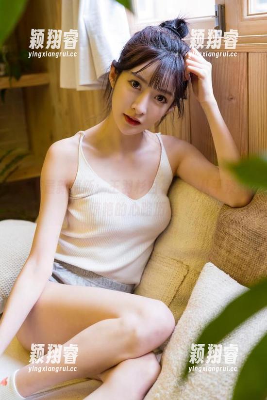 王羽杉 图库最新更新:王羽杉白衬衫,从平淡到惊艳的心路历程