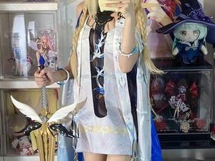 果然是白栎Shirly!明日方舟夕·染尘烟原图,让我怀疑我的审美!