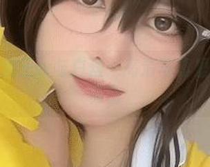 眼酱大魔王w与白丝:高清写真里的轻盈舞动