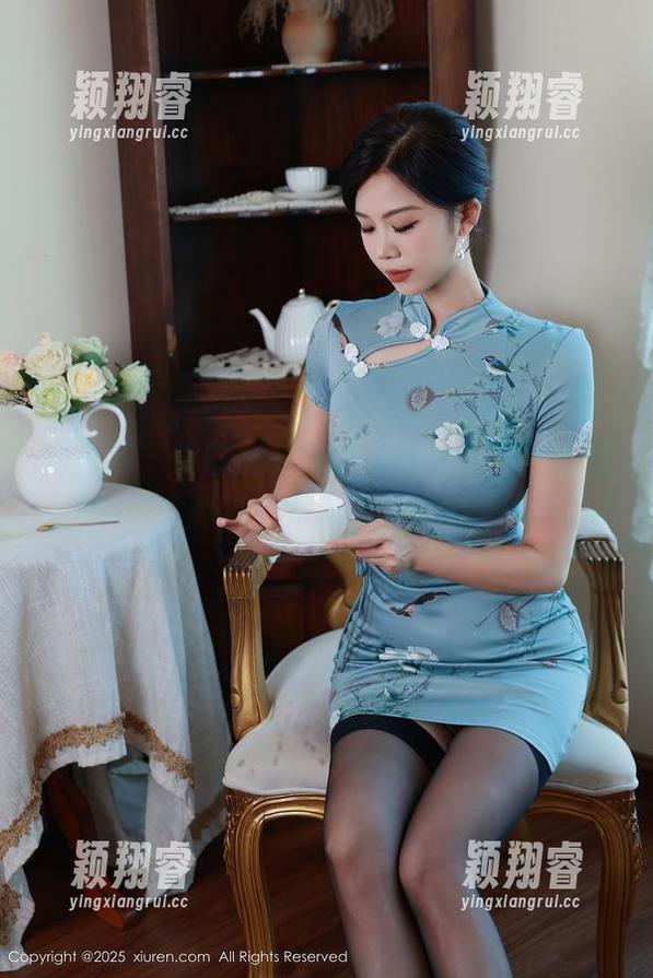 秀人网-你的兔妹妹 秀人网 - 你的兔妹妹的白衬衫写真,背后那些不为人知的温柔