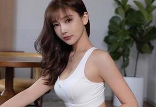 秀人网 – 看是小逗逗如何用这组美腿写真撩动你的心！